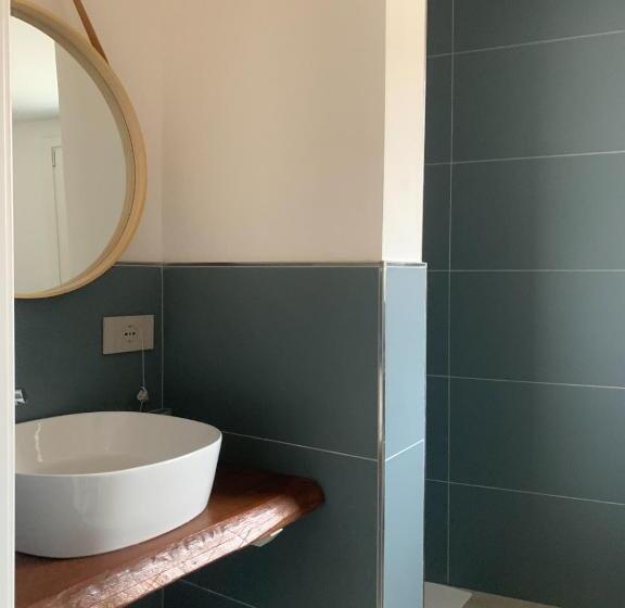 חדר סטנדרט עם מיטת קינג, Bea Trees   Lake Garda