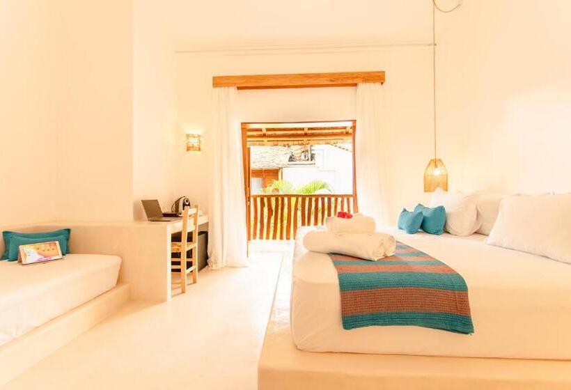 جناح سوبيريور, Cafe Jeri