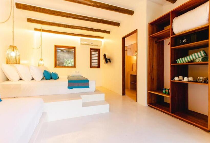 جناح مطلّ علي الحديقة, Cafe Jeri