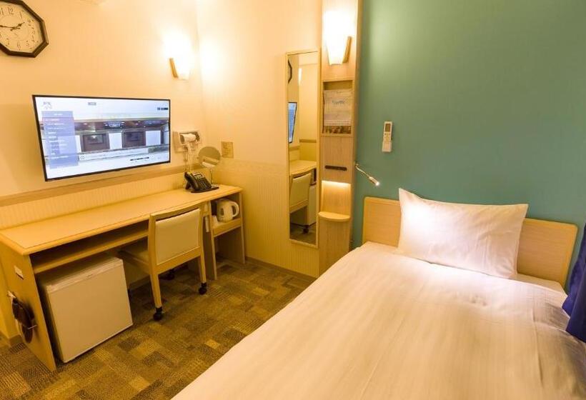 חדר סטנדרט יחיד, Toyoko Inn Tsubame Sanjo Ekimae