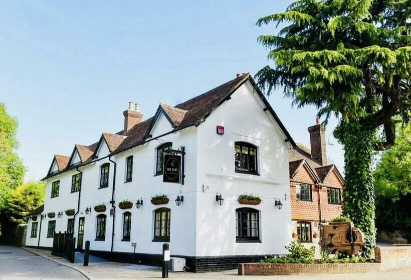 Номер Стандарт, The Nest Hotel & Restaurant