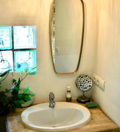 بنجلو عائلى, Finca Mil Estrellas