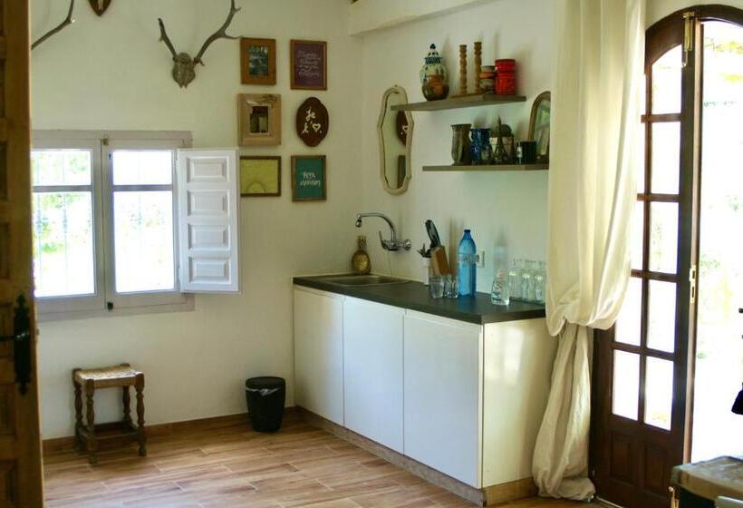 بنجلو عائلى, Finca Mil Estrellas