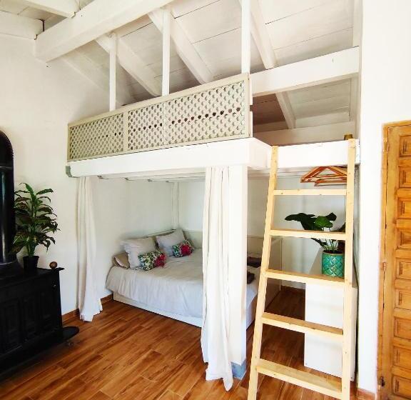 بنجلو عائلى, Finca Mil Estrellas