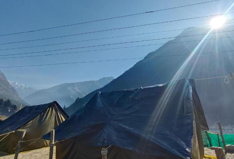 Standard Tent, Cafe Shackstone