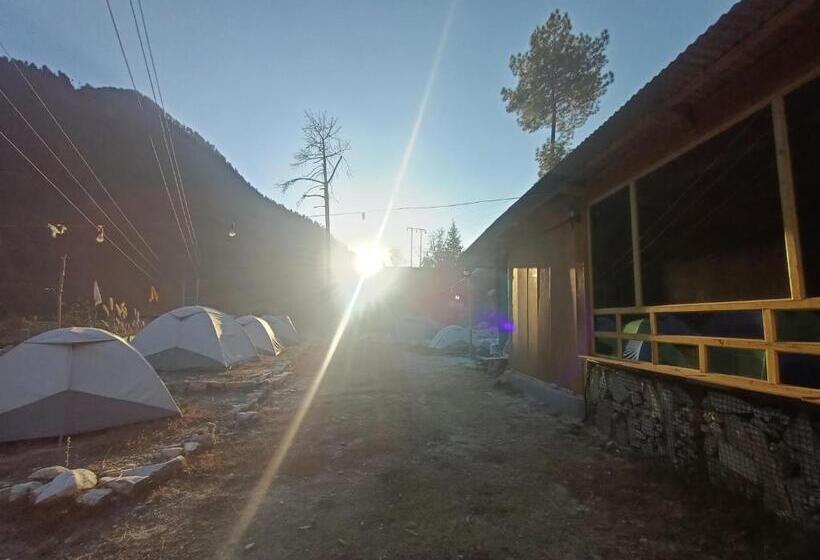 Standard Tent, Cafe Shackstone