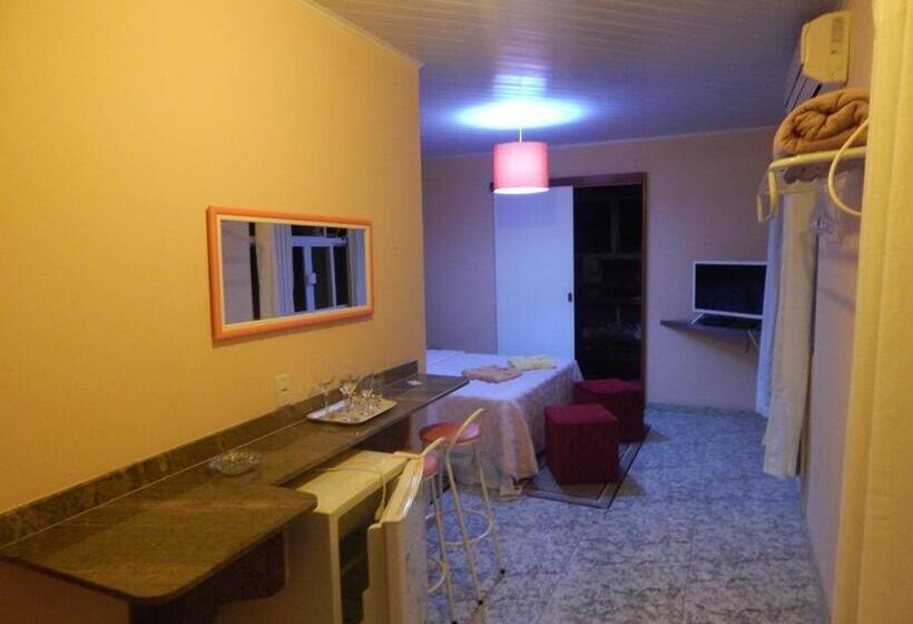 带按摩浴盆的套房, Pousada Klein