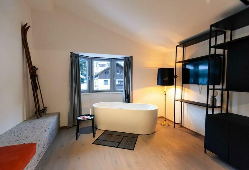 سوییت سوپریور, Boutique Hotel Edelweiss