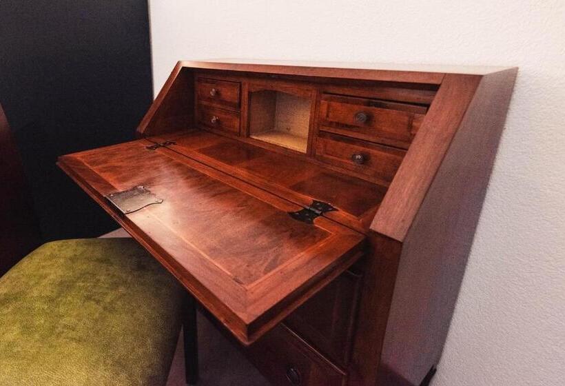 سوییت سوپریور, Boutique Hotel Edelweiss