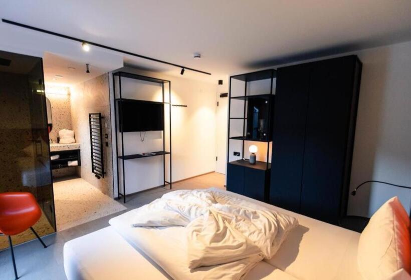 اتاق استاندارد, Boutique Hotel Edelweiss