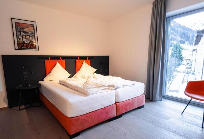 اتاق استاندارد, Boutique Hotel Edelweiss