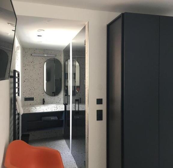 اتاق استاندارد یک نفره, Boutique Hotel Edelweiss