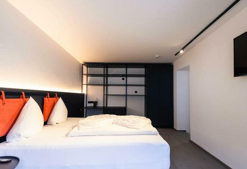 سوییت سوپریور, Boutique Hotel Edelweiss