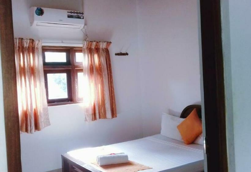 غرفة قياسية, Villa Delorenta