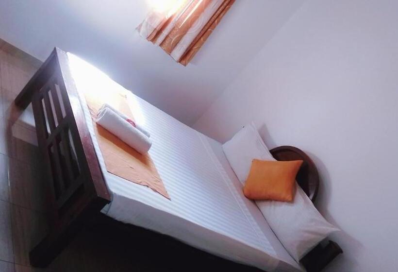 غرفة قياسية, Villa Delorenta