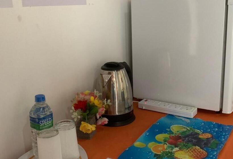 غرفة قياسية ثلاثية مطلة علي الحديقة, Villa Delorenta