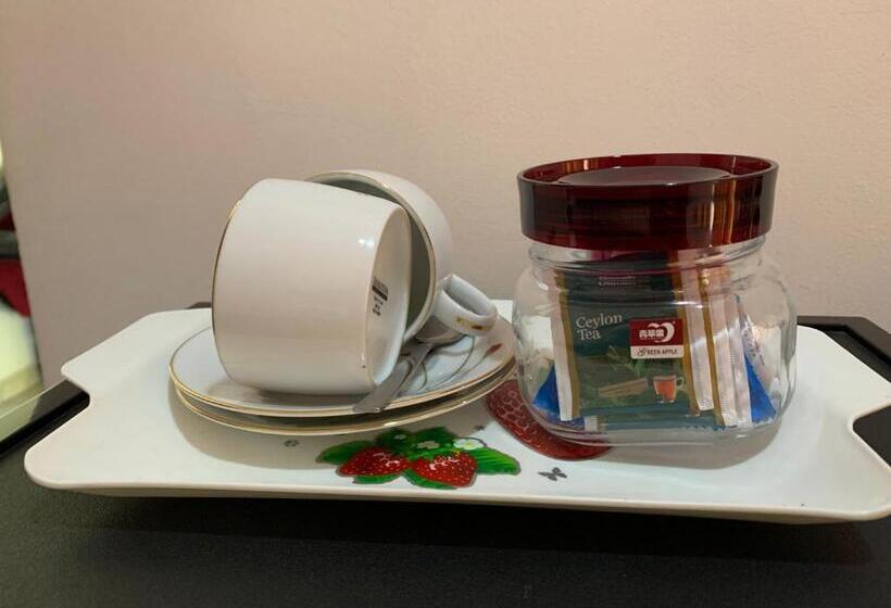 غرفة قياسية ثلاثية مطلة علي الحديقة, Villa Delorenta