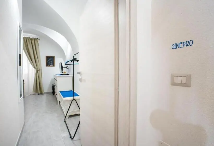 اتاق لوکس, Casa Mirto
