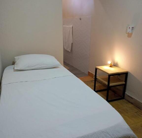اتاق استاندارد یک نفره, Hostel Gato Colonial