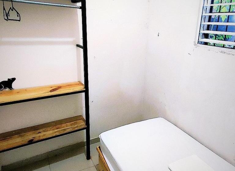اتاق استاندارد یک نفره, Hostel Gato Colonial