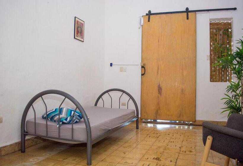 Economy Quadruple Room, Hostel Gato Colonial