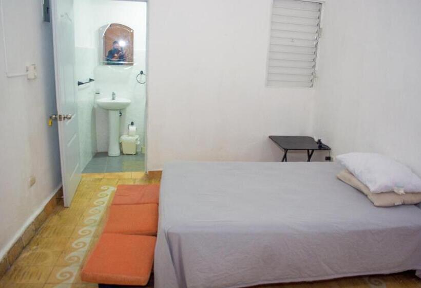 Economy Quadruple Room, Hostel Gato Colonial