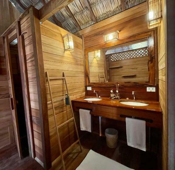 بانگلوی لوکس, Pousada Casa Caju Bangalows