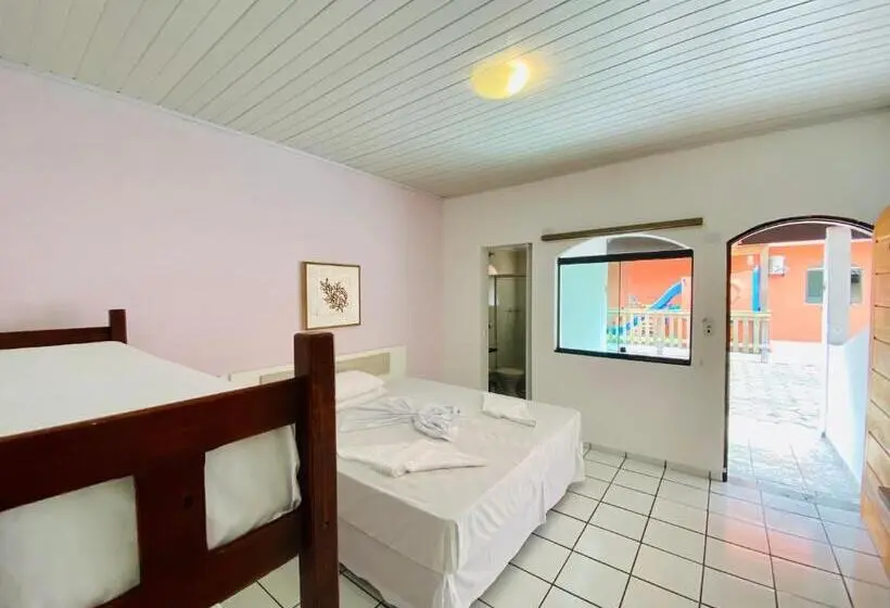スタンダード４人部屋, Pousada Porto Do Rio Praia