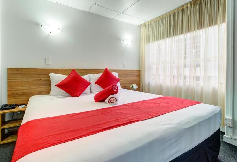 Номер Стандарт, Ascotia Off Queen