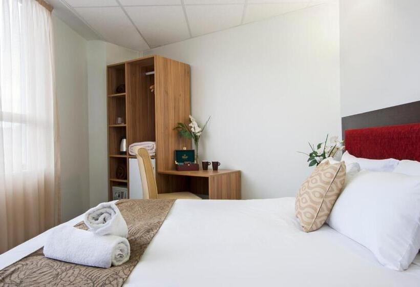 Стандартный Номер Кровать Кинг, Ascotia Off Queen