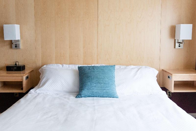 غرفة قياسية لذوى الاحتياجات الخاصة, Capitol Plaza Hotel Montpelier Tapestry Collection By Hilton