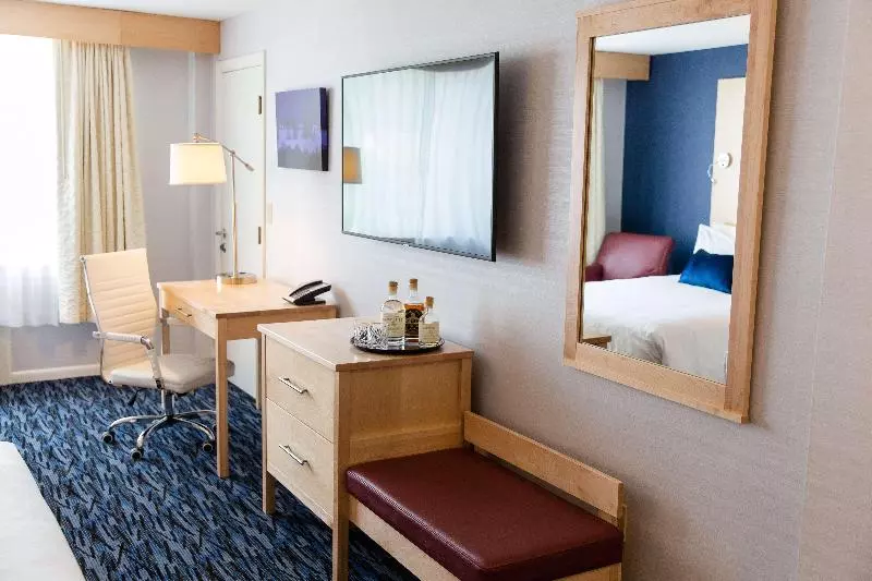身障者適用スタンダードルーム, Capitol Plaza Hotel Montpelier Tapestry Collection By Hilton