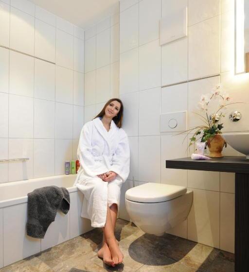 Номер Стандарт Трехместный, Christl