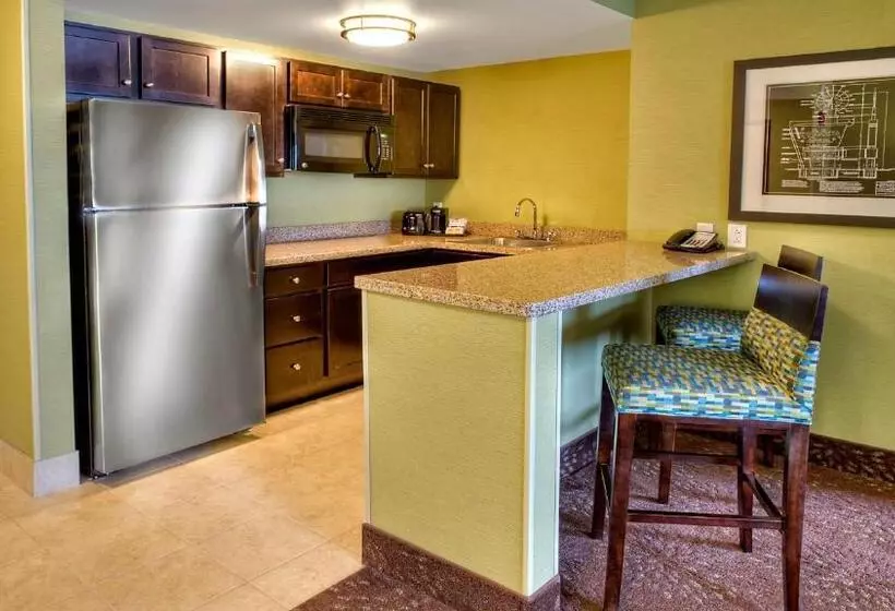 エクゼクティブスイート, Holiday Inn Express & Suites Pittsburgh Sw/southpointe, An Ihg