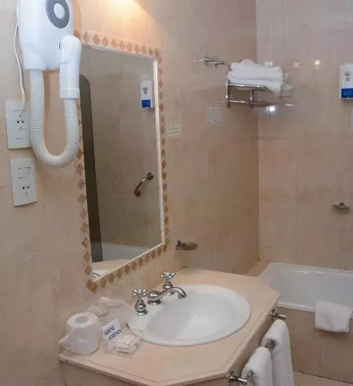 デラックスの４人部屋, Hosteria Spa Posada Del Sol