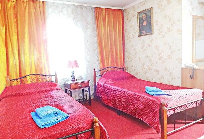 اتاق استاندارد سه نفره, Lotos