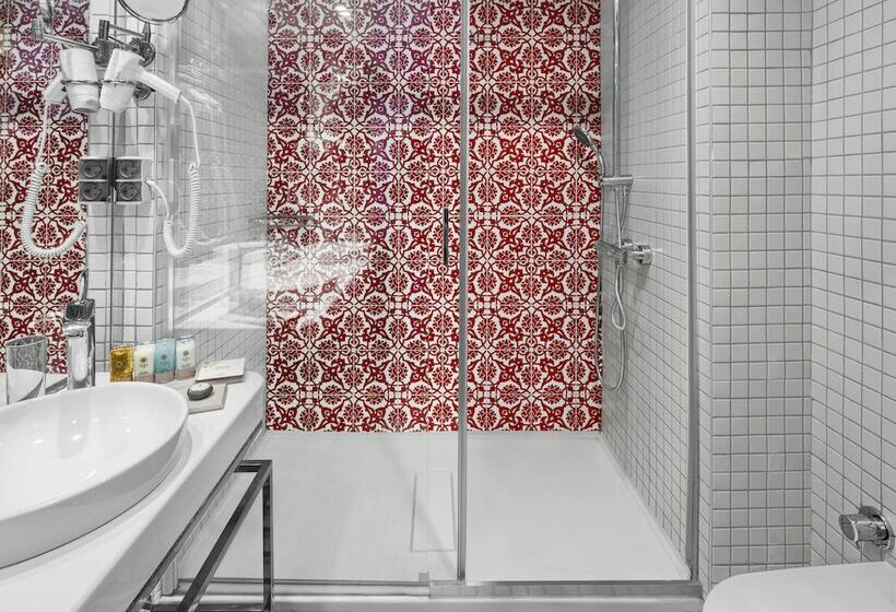 اتاق استاندارد تودرتو, Sura Hagia Sophia