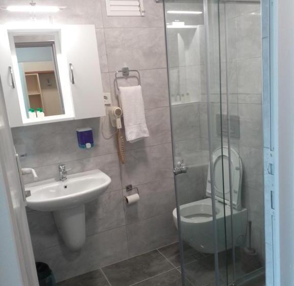 اتاق استاندارد, Tac