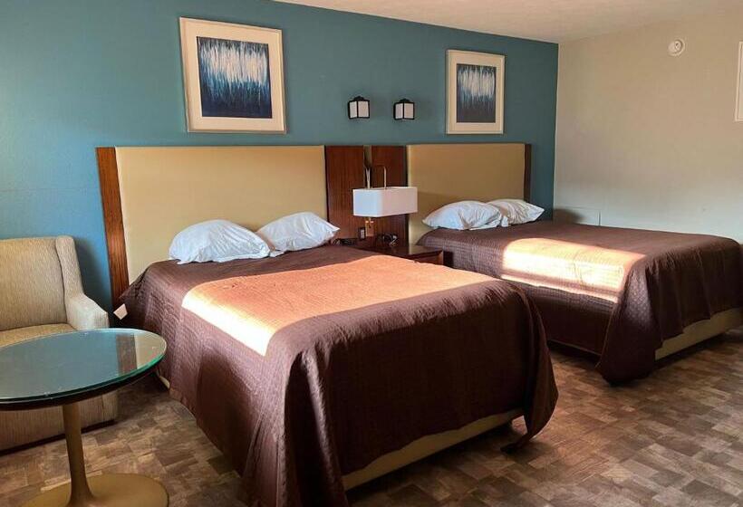 Номер Стандарт 2 Двуспальные Кровати, The Boston Inn