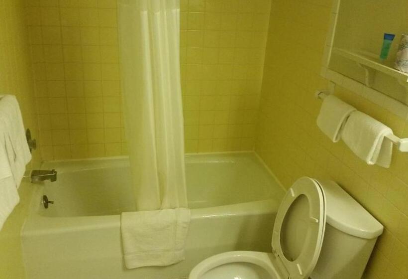 غرفة قياسية سرير كينج, The Boston Inn