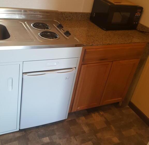 غرفة قياسية, The Boston Inn