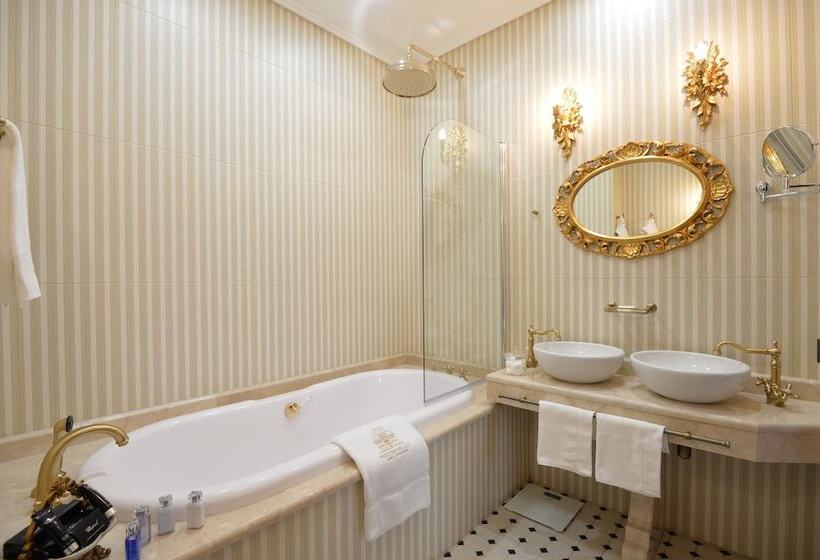 جناح جونيور, Trezzini Palace Boutique