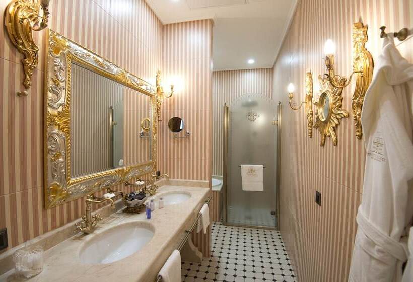 جناح جونيور, Trezzini Palace Boutique