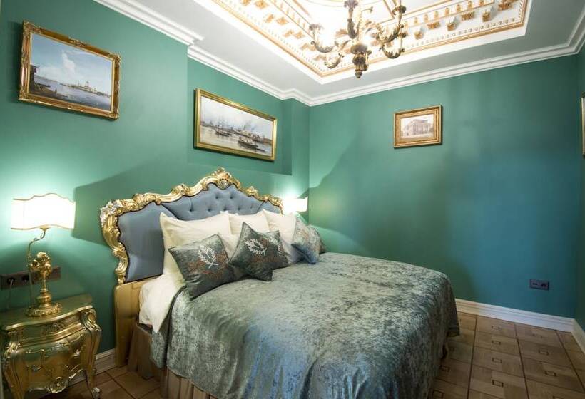 شقة رويال بغرفة نوم واحدة, Trezzini Palace Boutique