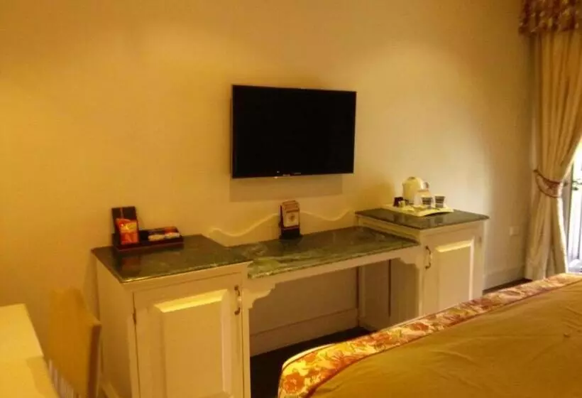 山の見えるスーペリアルーム, Welcomhotel By Itc Hotels, The Savoy, Mussoorie