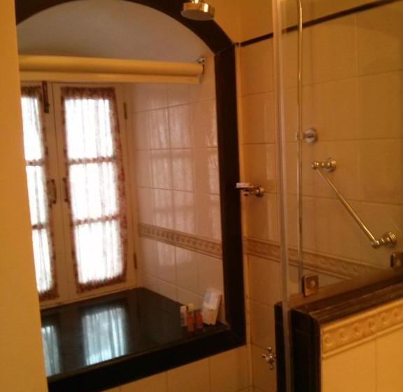 חדר סופריור עם נוף להרים, Welcomhotel By Itc Hotels, The Savoy, Mussoorie