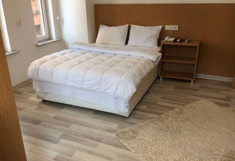 デラックスルーム, Yonca