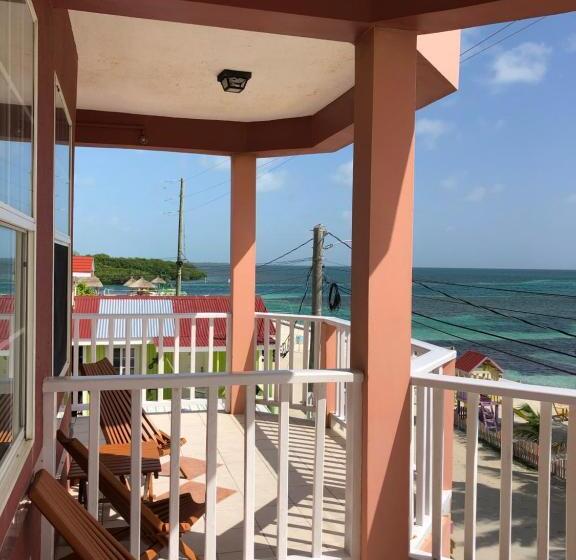 海景标准间带阳台, Caye Caulker Condos