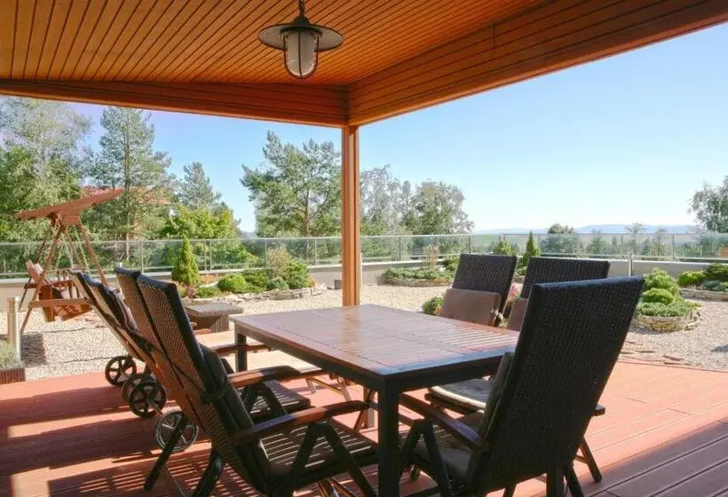 テラス付き１ベッドルームアパートメント, Privileged Lesná   With Garden Terrace, Tatranská Lomnica 2 Km