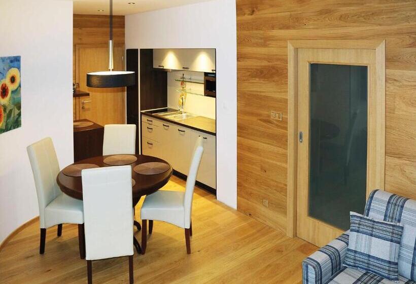 Апартаменты 1 Спальня с Террасой, Privileged Lesná   With Garden Terrace, Tatranská Lomnica 2 Km